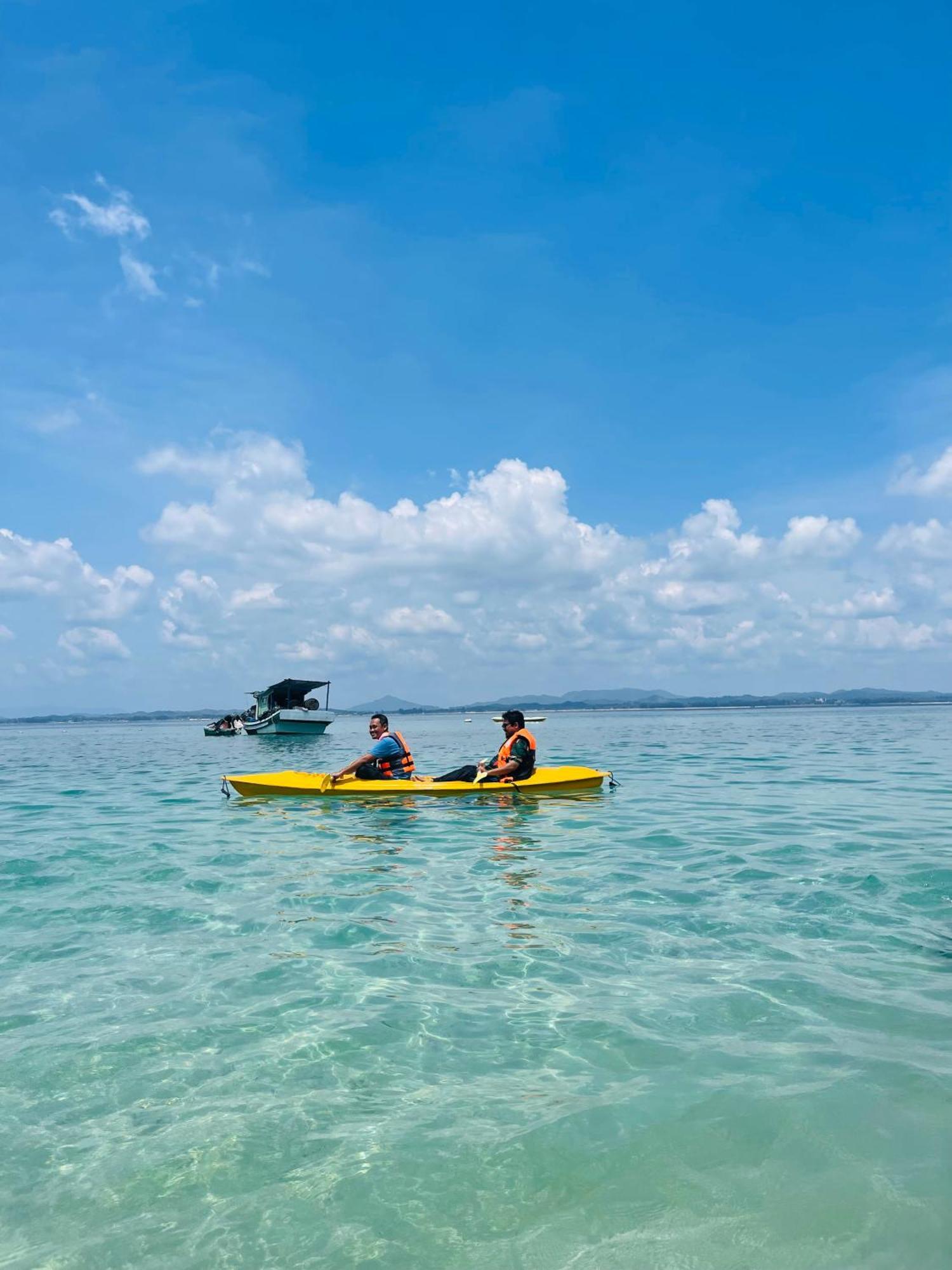 Eyka Roomstay Holiday home Marang