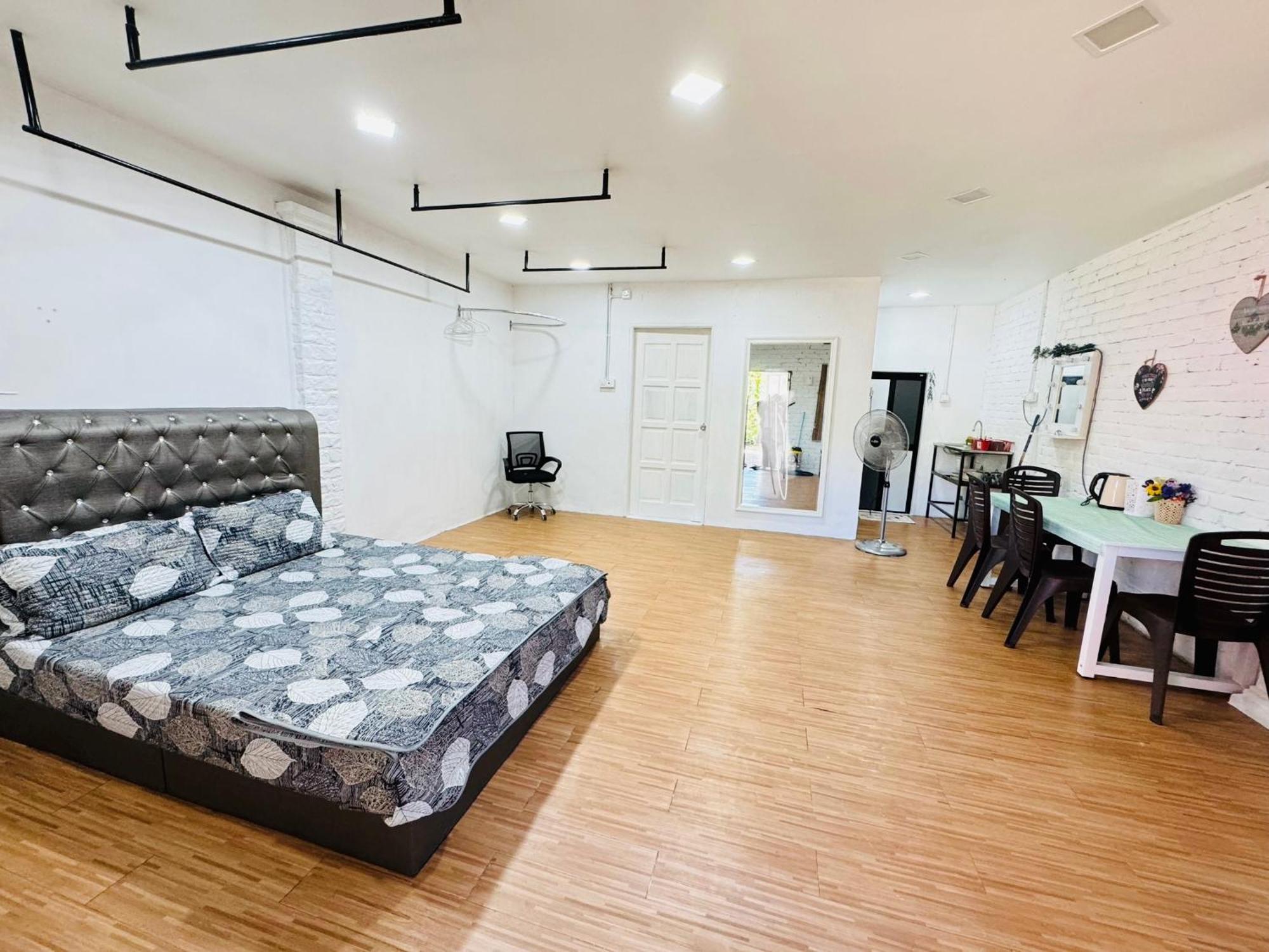 Eyka Roomstay Marang